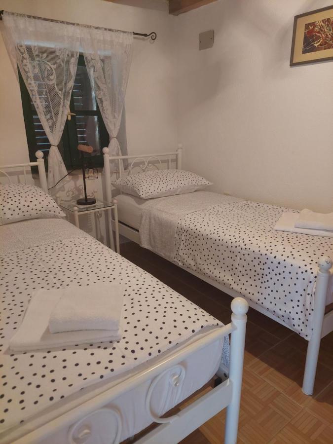Apartman Studio Zdravko Eco Village Imotski Exteriör bild